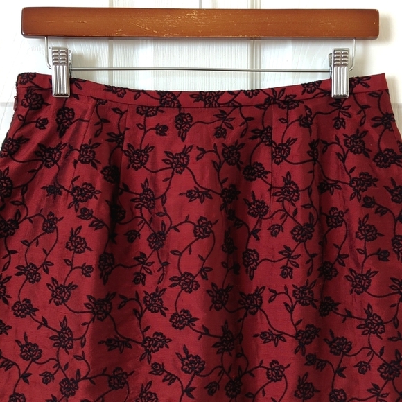 Ann Taylor 90's Vintage Floral Embroidered Silk High Waisted Mini Skirt Red 10P - Picture 10 of 10